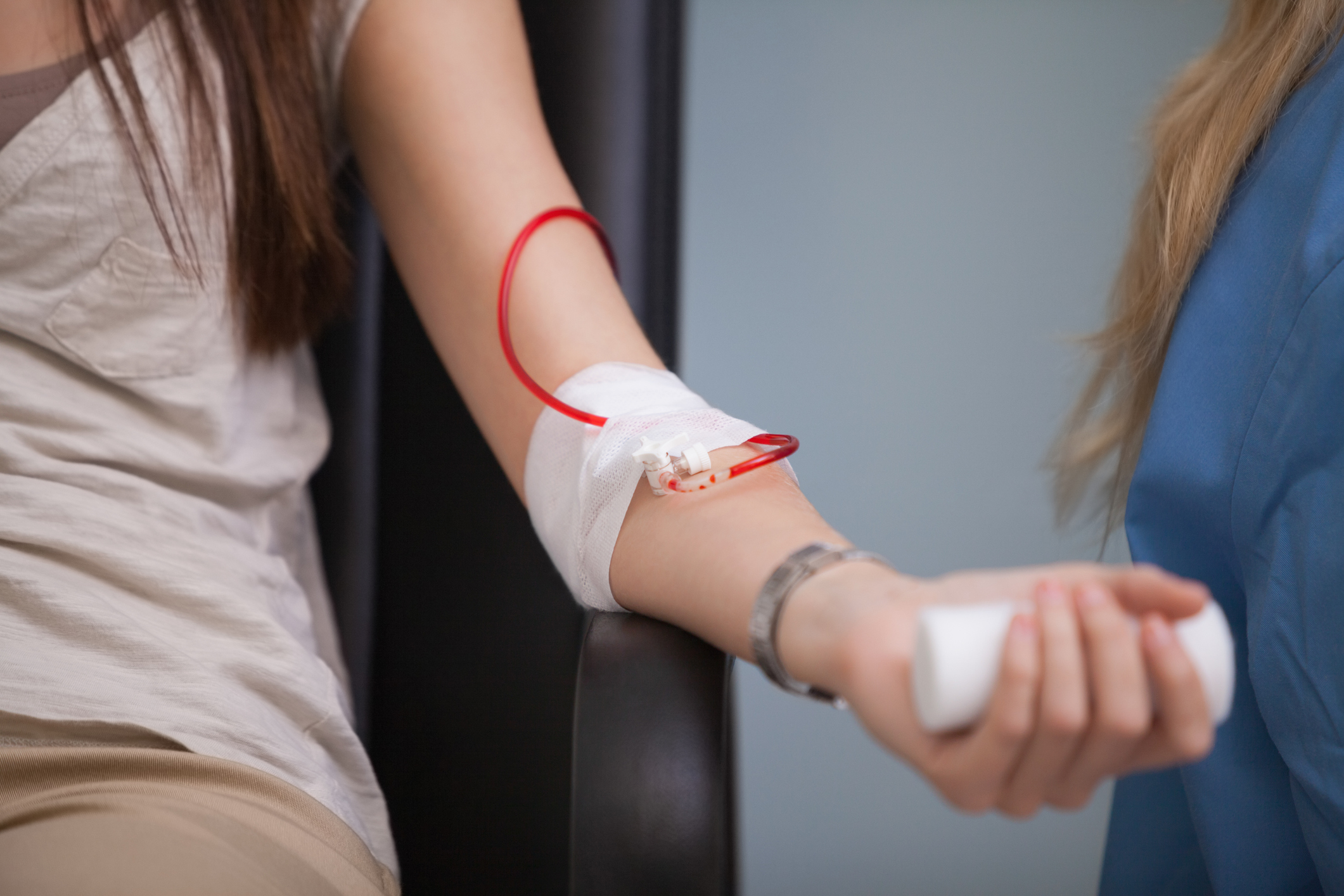 Hạ canxi máu có được hiến máu?